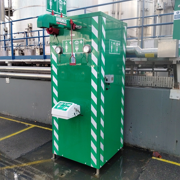 Nood- en oogdouches voor de chemische industrie - Chemiebedrijf Europoort